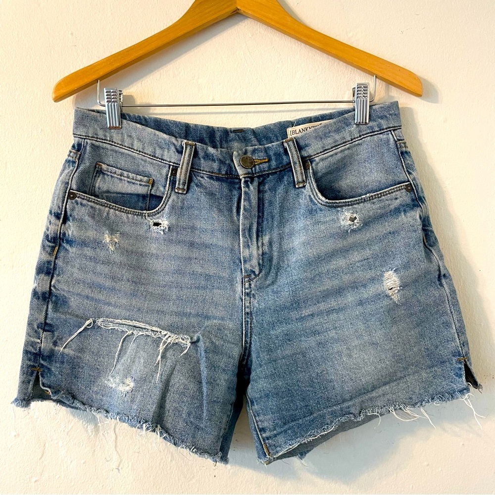 Blank NYC Bahama Mama Jean Shorts Distressed Raw Hem, Vintage Blue Wash Sz 28